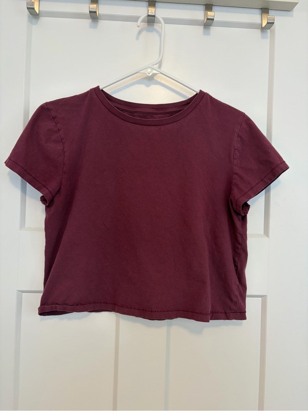 Universal Thread Cropped Crewneck Tee — Berry Purple